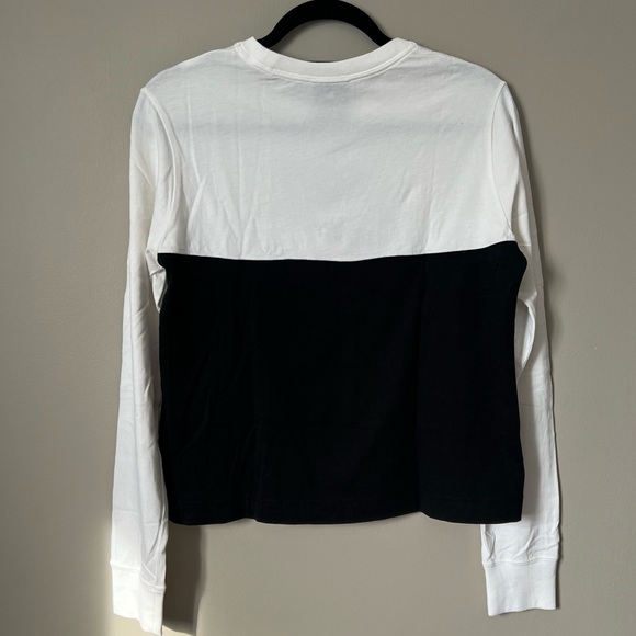 NIKE | Black and White Long Sleeve - Picture 2 of 5